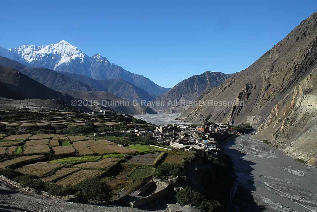 Kagbeni looing south