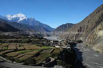 Kagbeni looing south